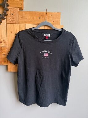 Tommy Jeans Black Logo Tee